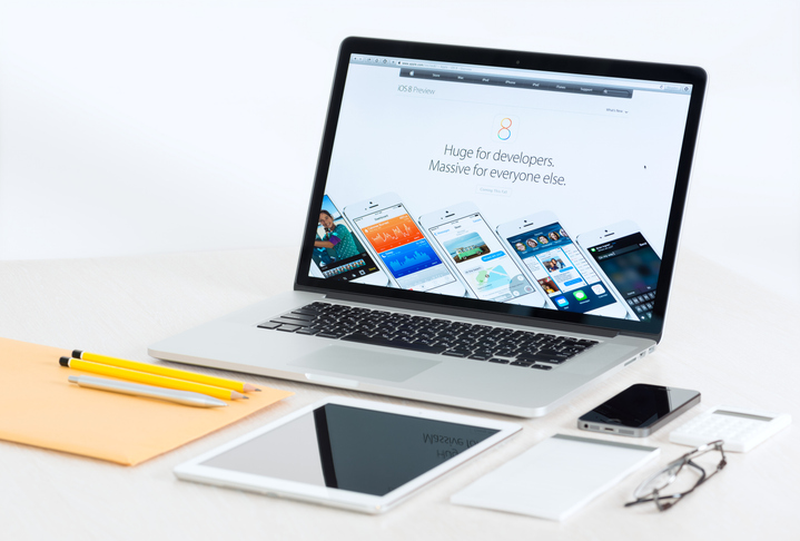 iOS app developer working on Apple application development